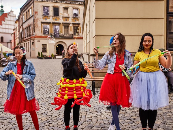 VIVO_1167_Dzień Dziecka Artyści Cyrkowi.jpg