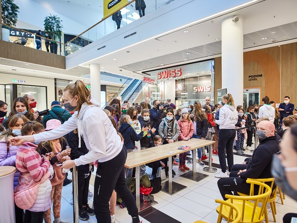 VIVO_1030_Pszczółki AZS.jpg