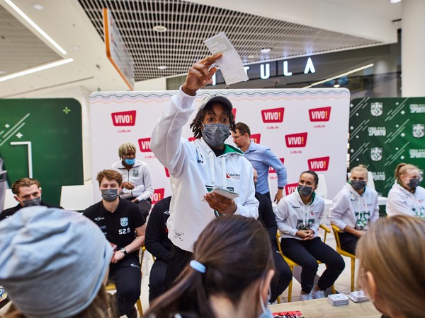 VIVO_1044_Pszczółki AZS.jpg