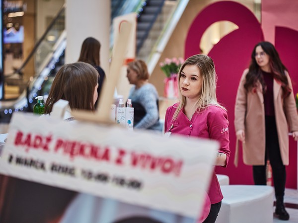 VIVO_1006_Dzień Kobiet.jpg