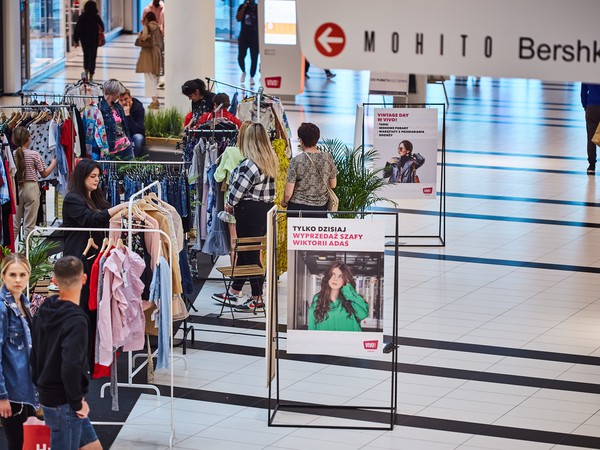 VIVO_1108_Vintage Day.jpg