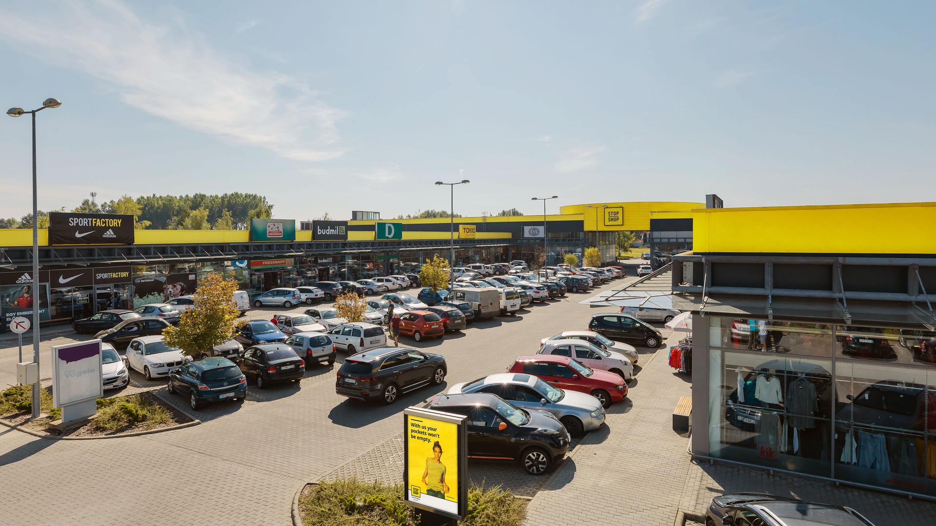 STOP SHOP Nyíregyháza.jpg