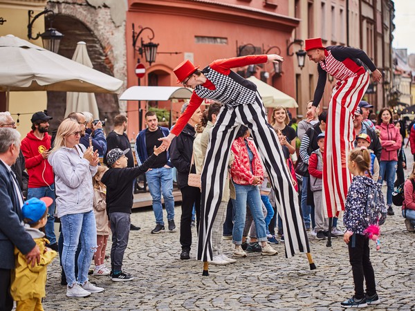 VIVO_1164_Dzień Dziecka Artyści Cyrkowi.jpg