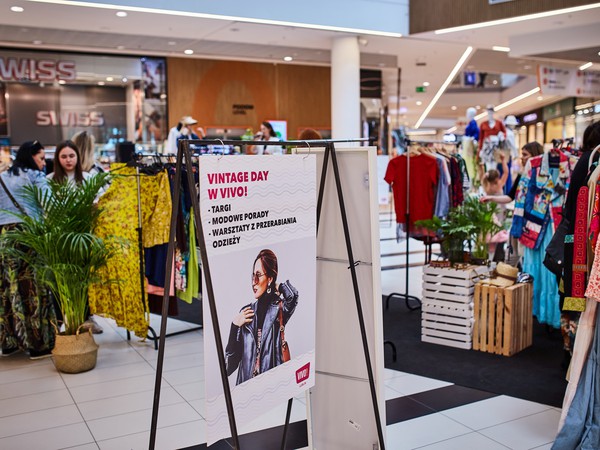 VIVO_1041_Vintage Day.jpg