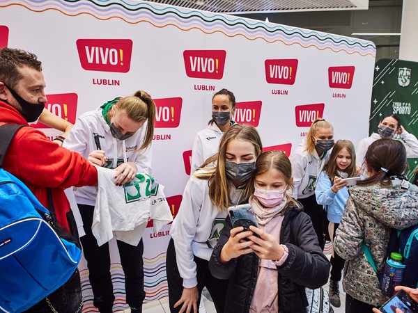VIVO_1064_Pszczółki AZS.jpg