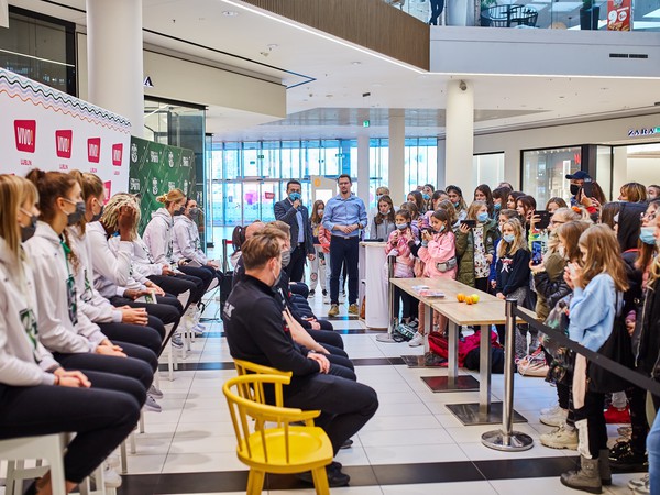 VIVO_1022_Pszczółki AZS.jpg