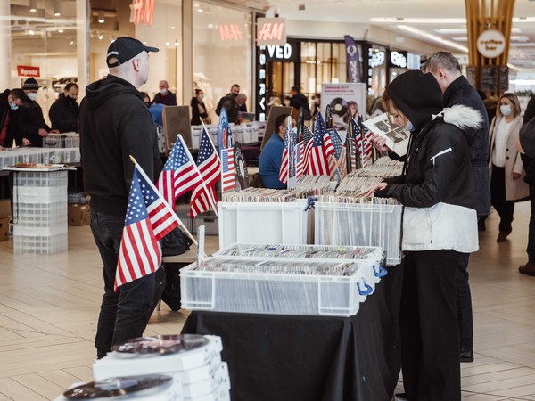 kiermasz płyt (4).jpg