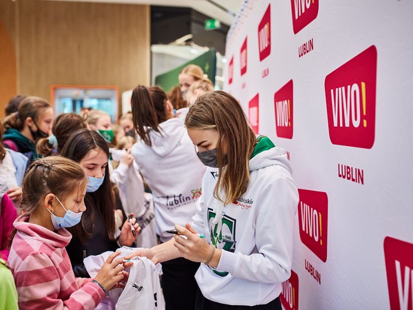 VIVO_1086_Pszczółki AZS.jpg