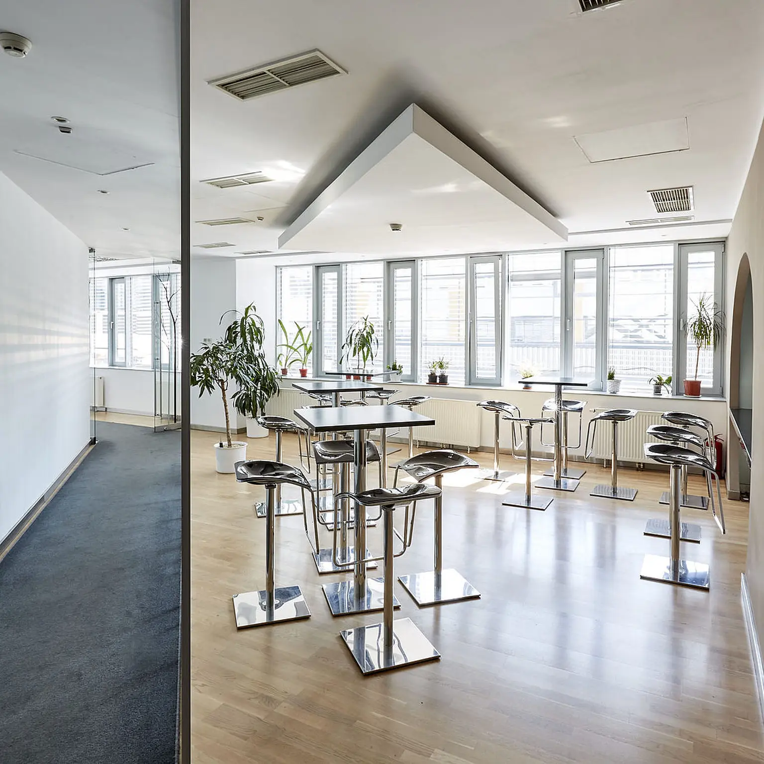 RO_Bukarest_Sun_Offices_c_Richard_Reinalter_04_b747274763.jpg