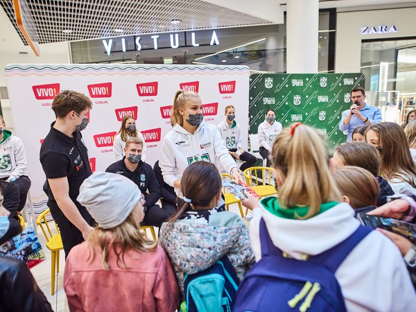 VIVO_1037_Pszczółki AZS.jpg