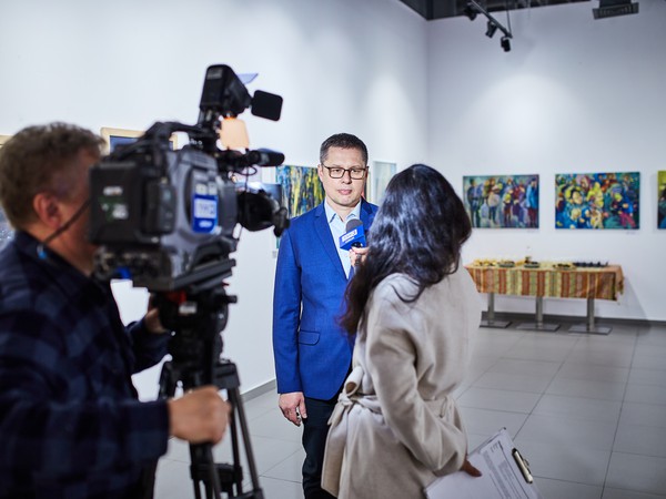 VIVO_1317_Wystawa dla Ukrainy-kopia.jpg