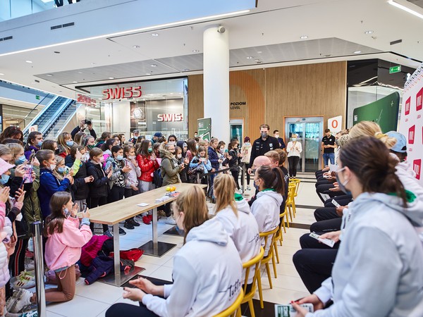 VIVO_1016_Pszczółki AZS.jpg