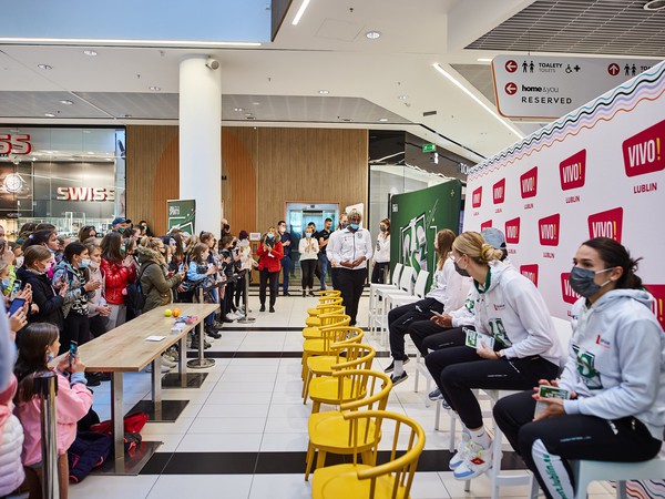 VIVO_1013_Pszczółki AZS.jpg