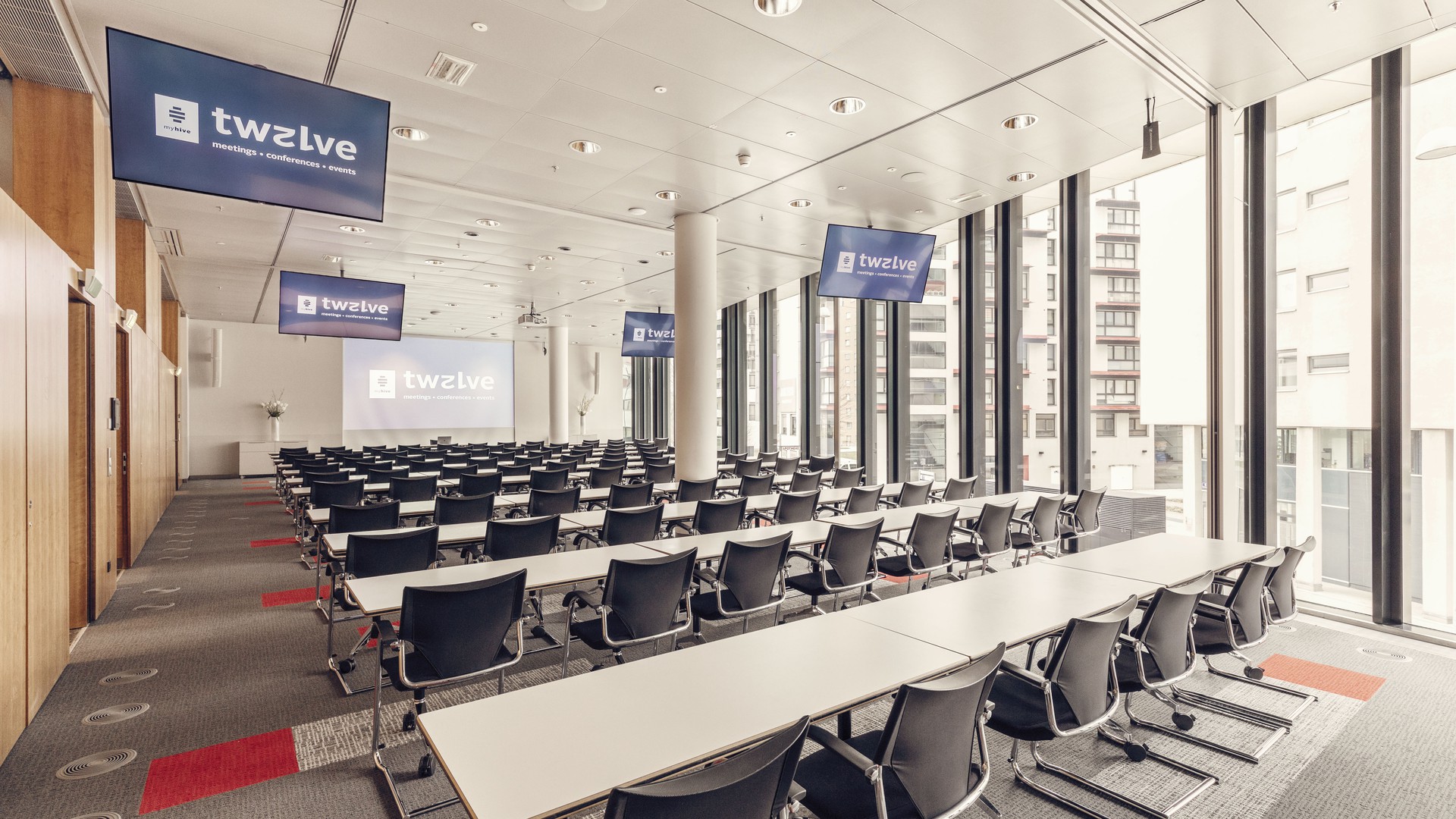 twin-towers_twelve_ohne PAX 2.jpg