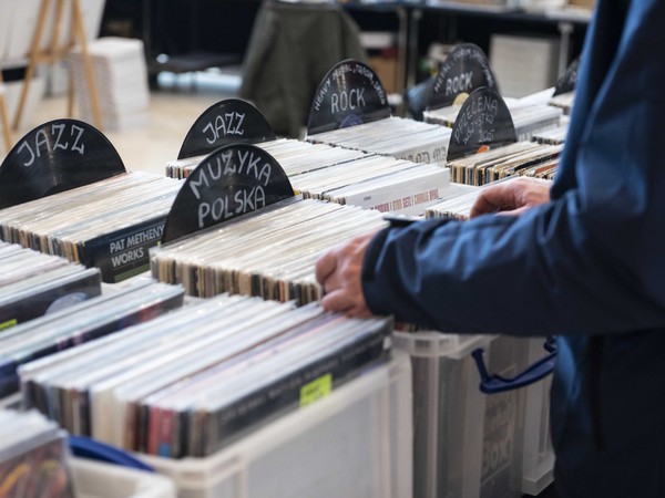 kiermasz płyt (8).jpg