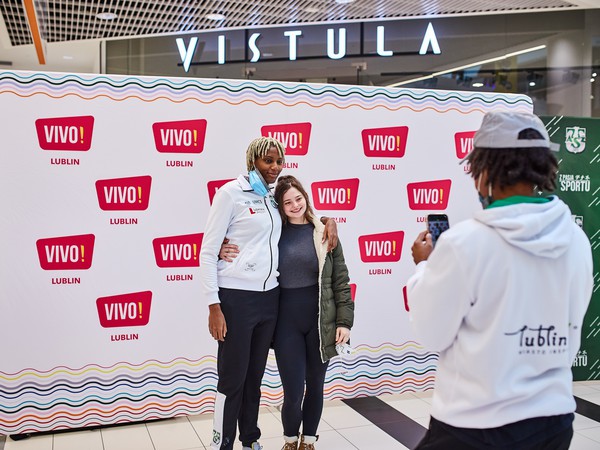 VIVO_1110_Pszczółki AZS.jpg