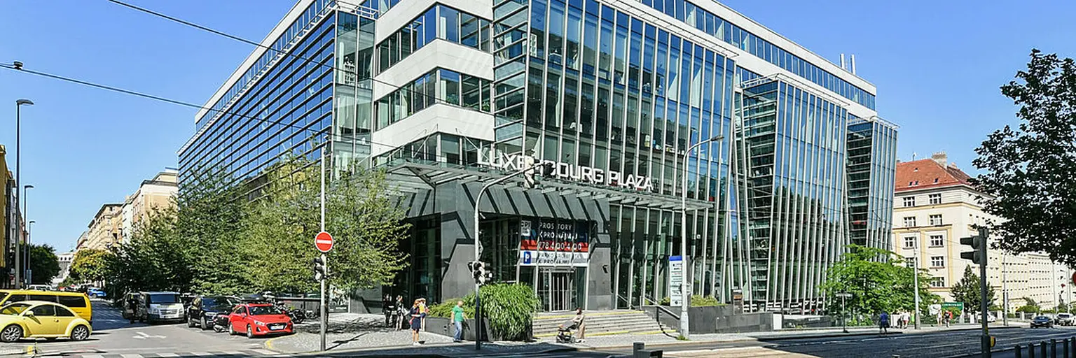 Luxembourg-Plaza-1590x530-c-CPI-Property-Group_46a29d8db3.jpg