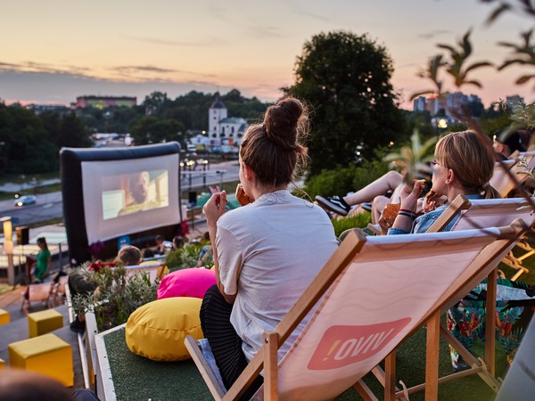 VIVO_2031_Kino Letnie.jpg