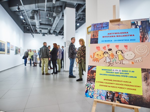 VIVO_1330_Wystawa dla Ukrainy-kopia.jpg
