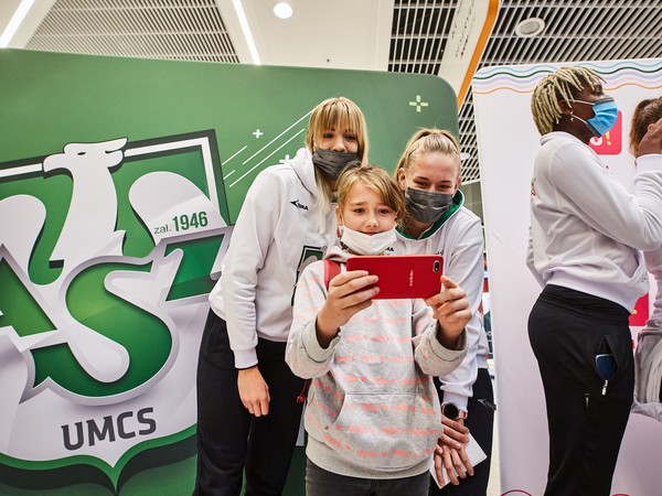 VIVO_1062_Pszczółki AZS.jpg