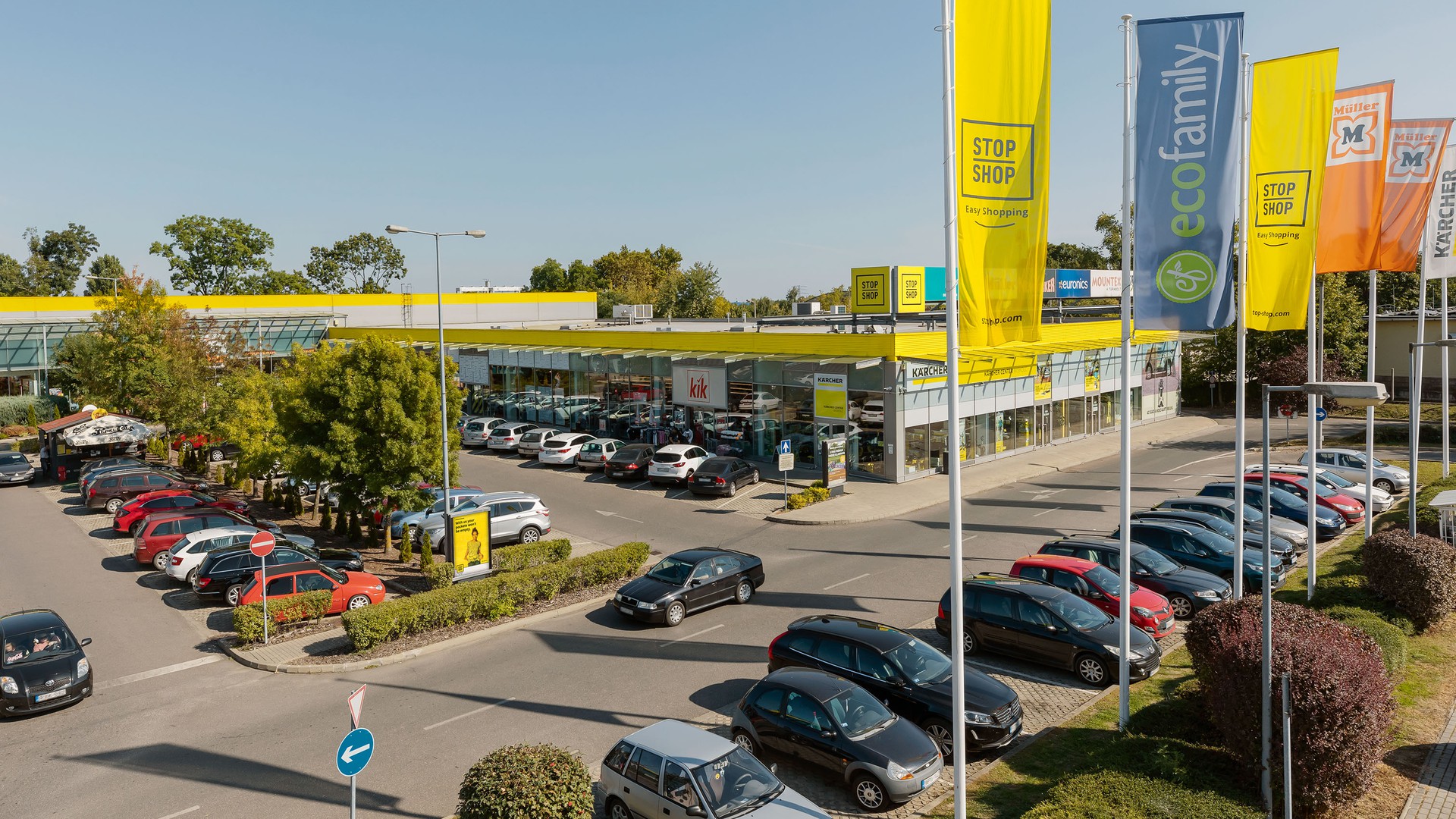 STOP SHOP Miskolc.jpg