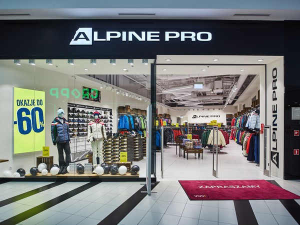 IMG_1000_Alpine PRO.jpg