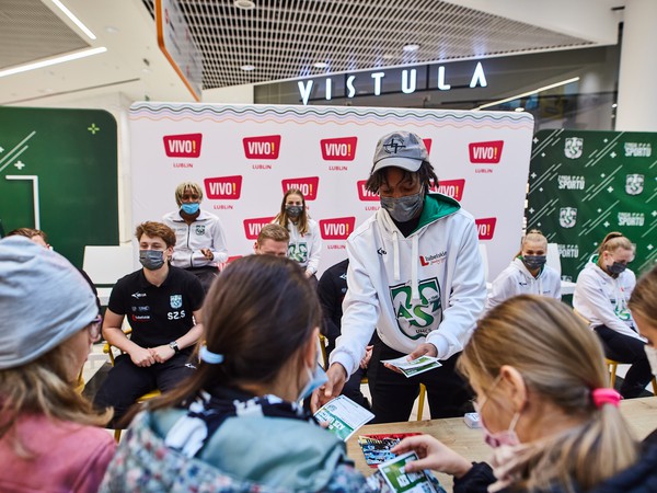 VIVO_1042_Pszczółki AZS.jpg