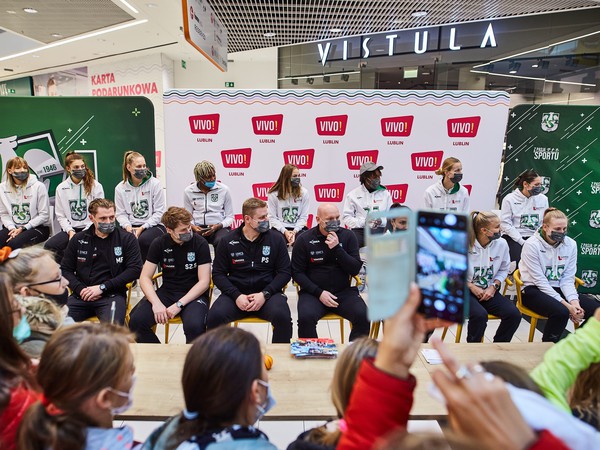 VIVO_1021_Pszczółki AZS.jpg