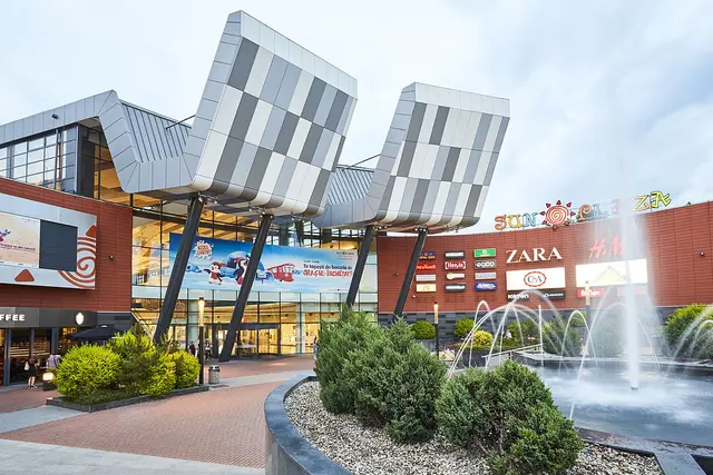 Sun Plaza