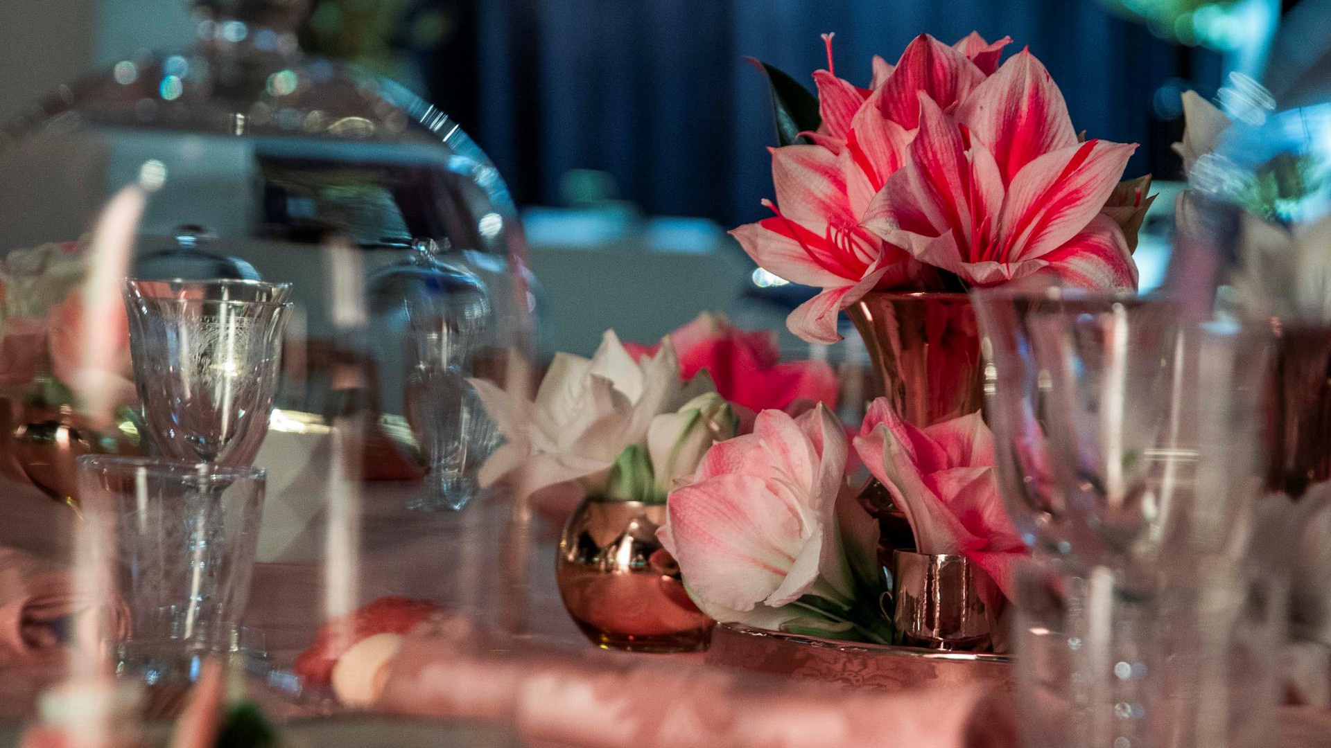 Tischdekoration Gala Glocke rosa.jpg